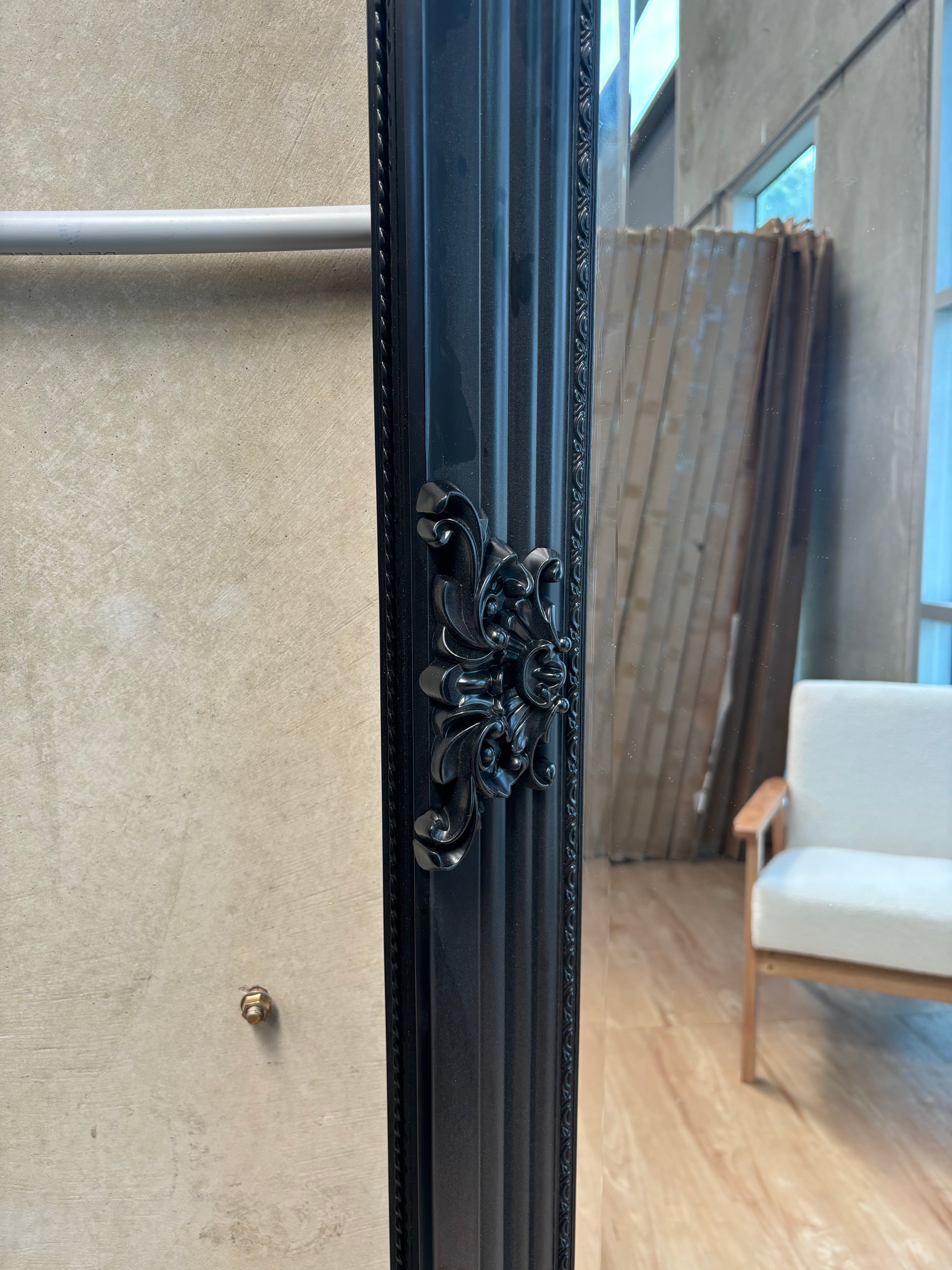 King Antique Vienna - Black - 220cm x 110cm