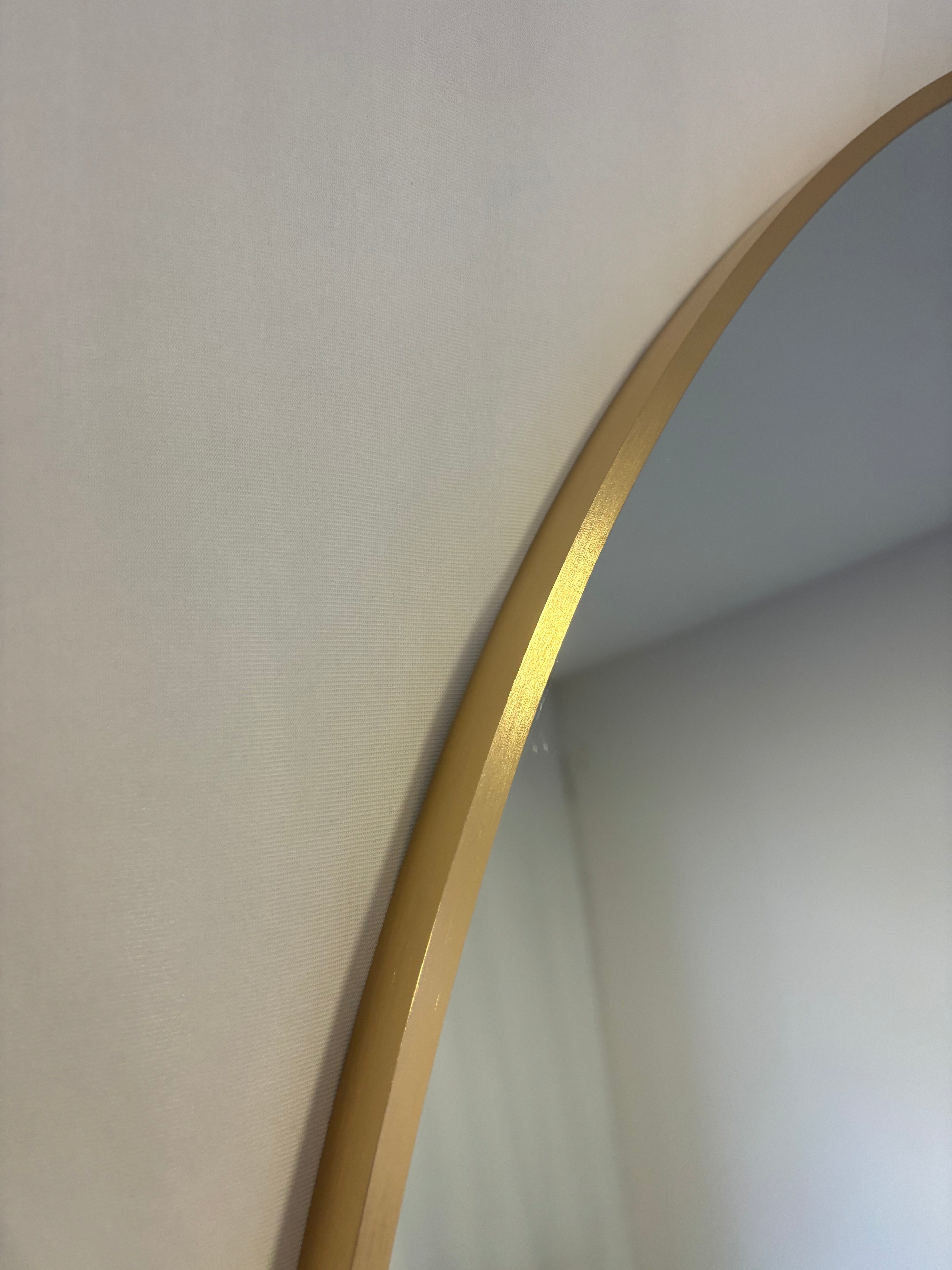 Emperor Arch - 220cm x 120cm - Gold