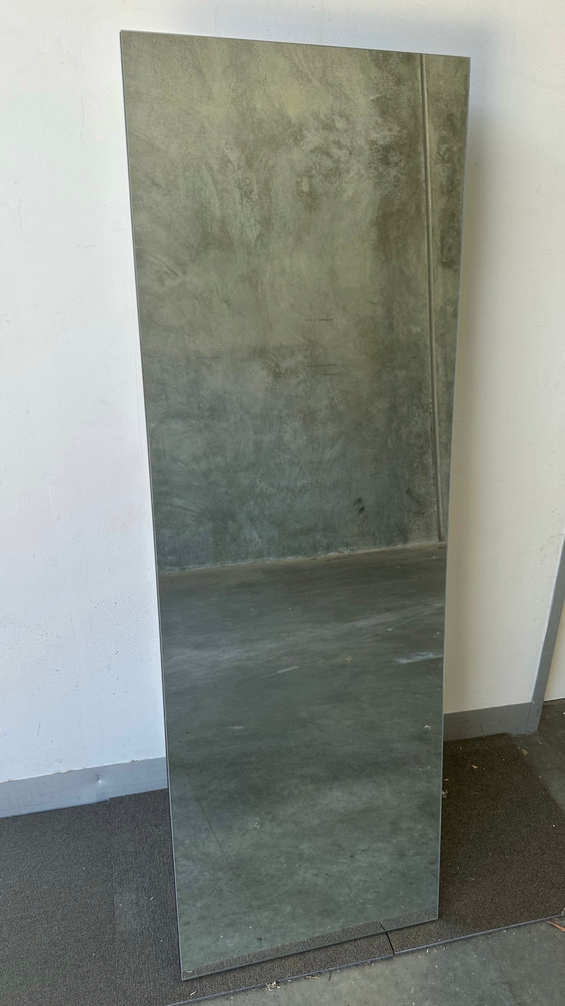 Minimalist Mirror - Free Standing - 150cm x 50cm – Prism Mirrors