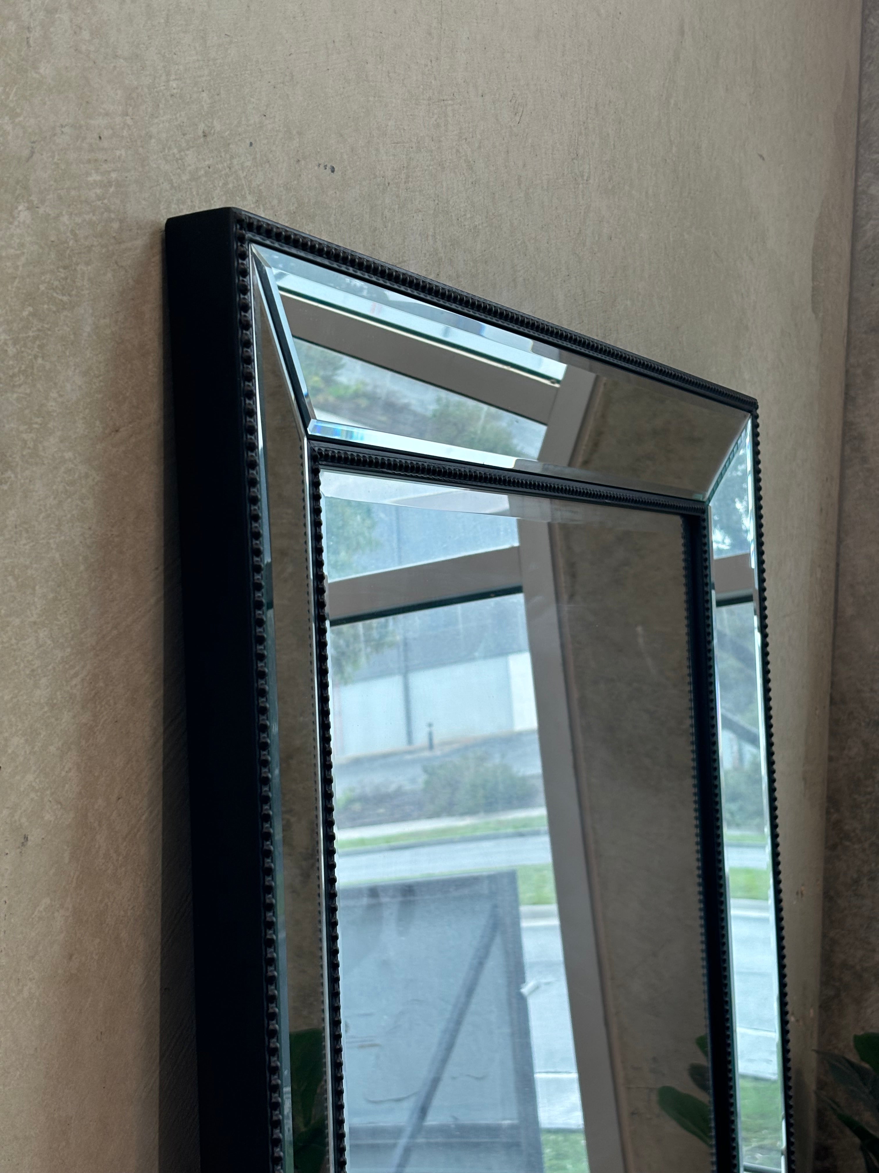 Beaded Hampton - Black - 190cm x 90cm