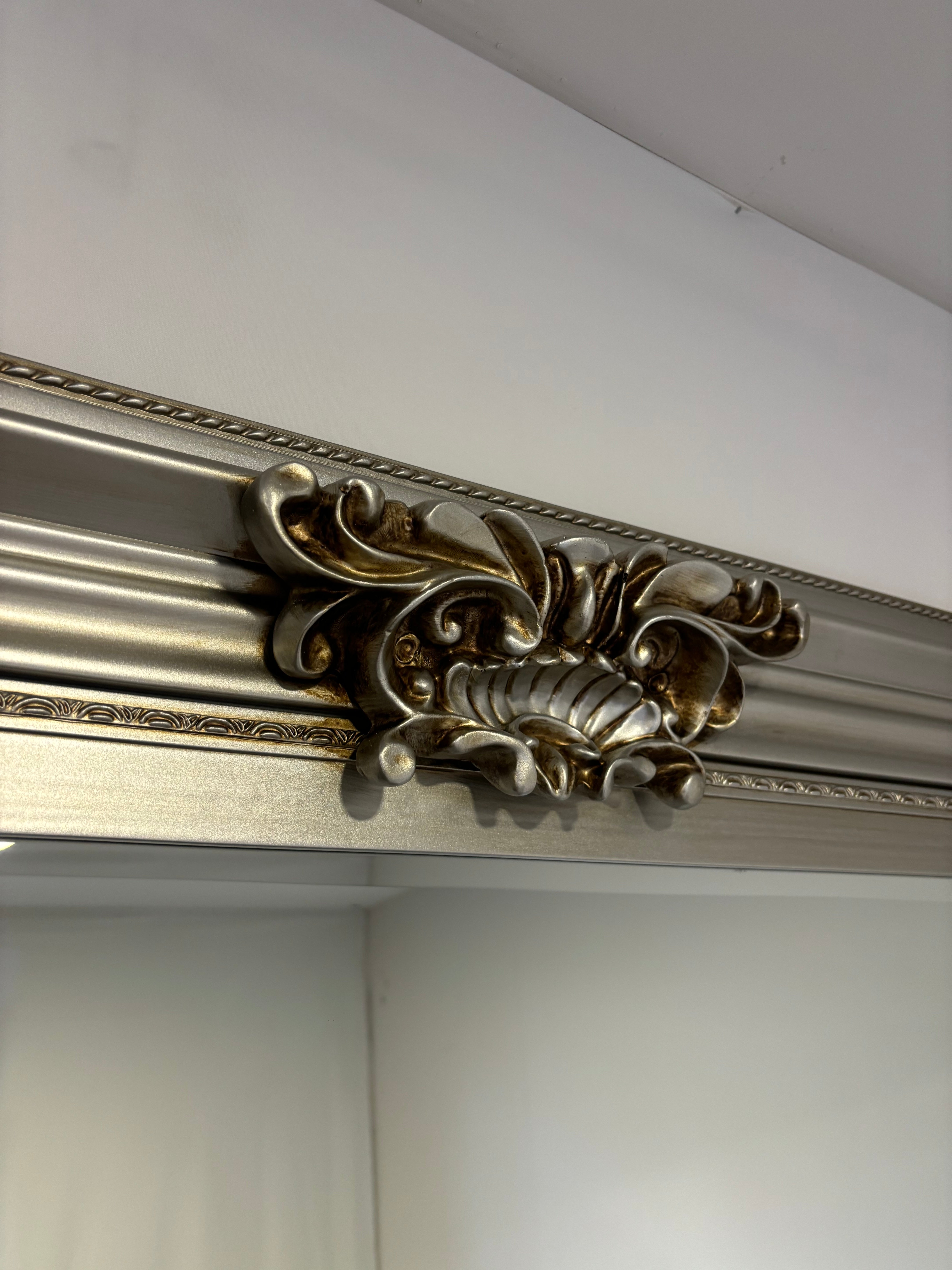 Emperor Antique Vienna - Champagne - 215cm x 150cm