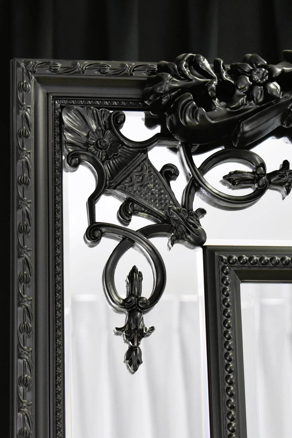 Hampton Rose - Black - 210cm x 120cm
