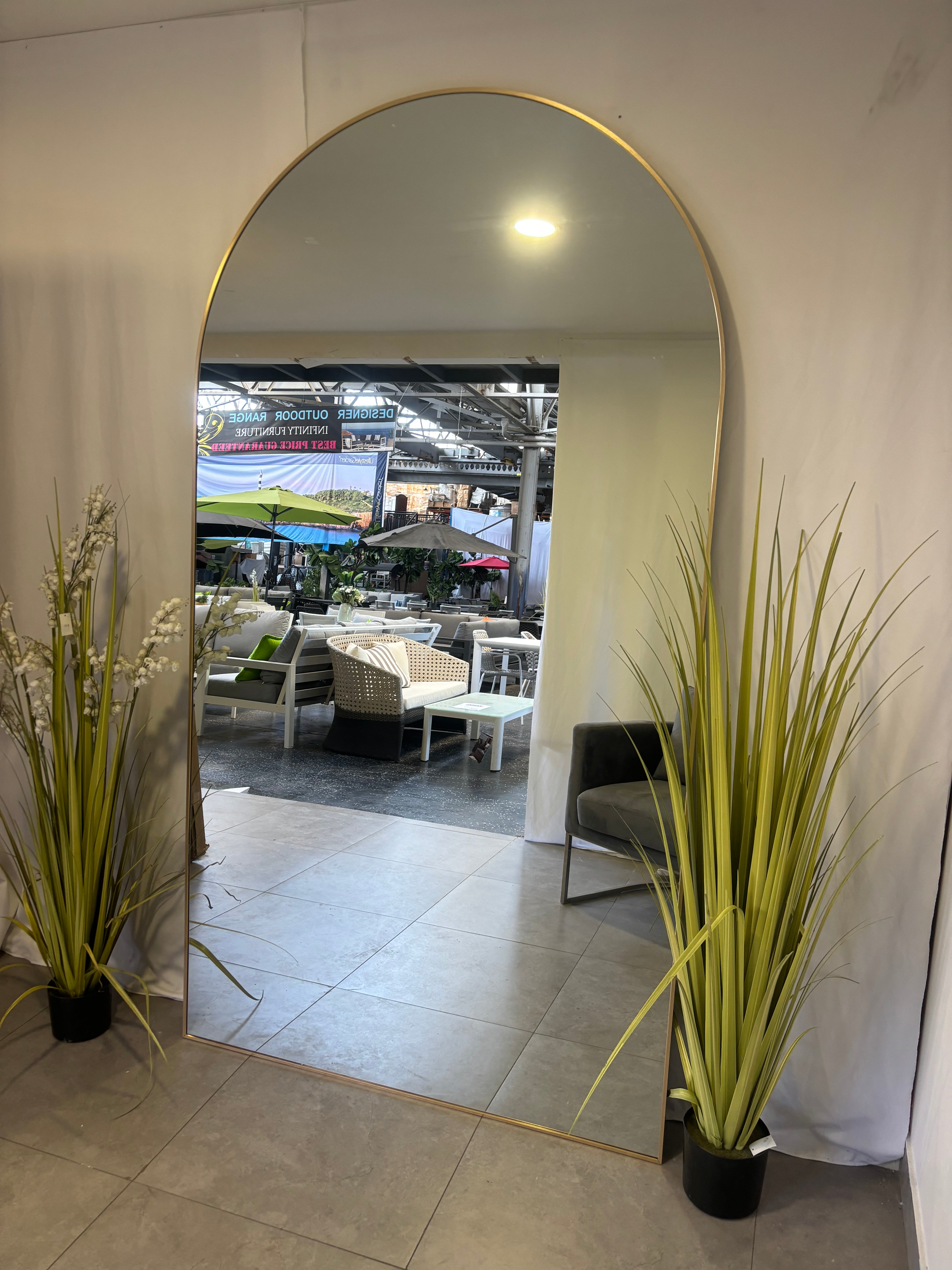 Emperor Arch - 220cm x 120cm - Gold