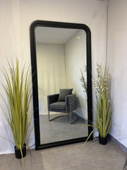 Donna Half Curved - Black - 200cm x 100cm