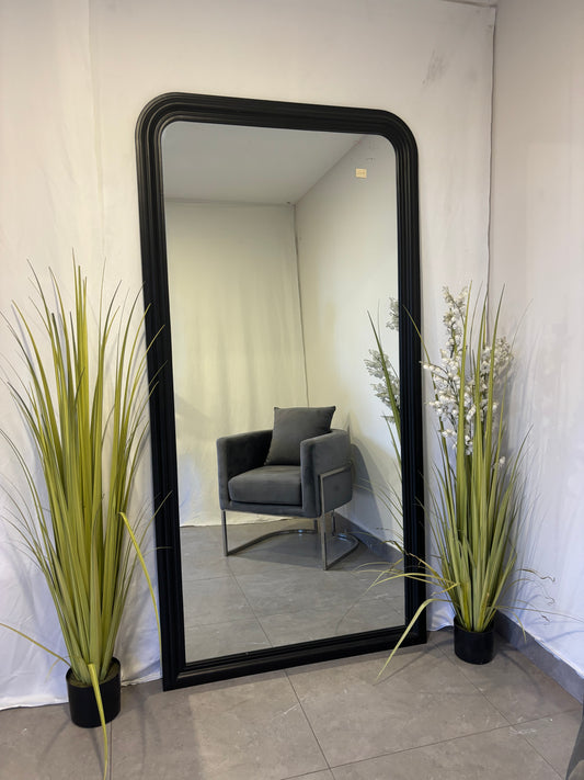 Donna Half Curved - Black - 200cm x 100cm
