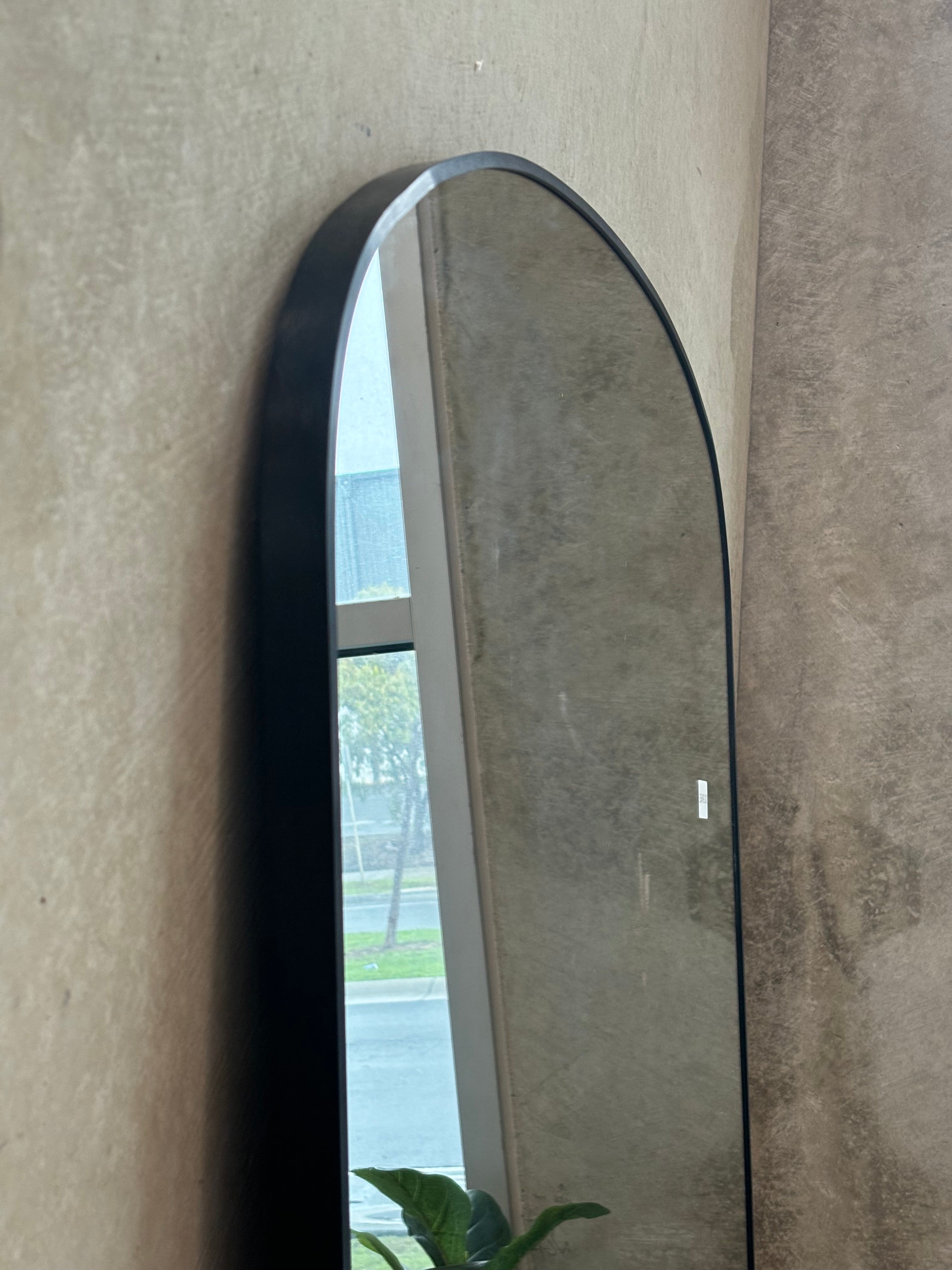 Louis Curved - 200cm x 100cm