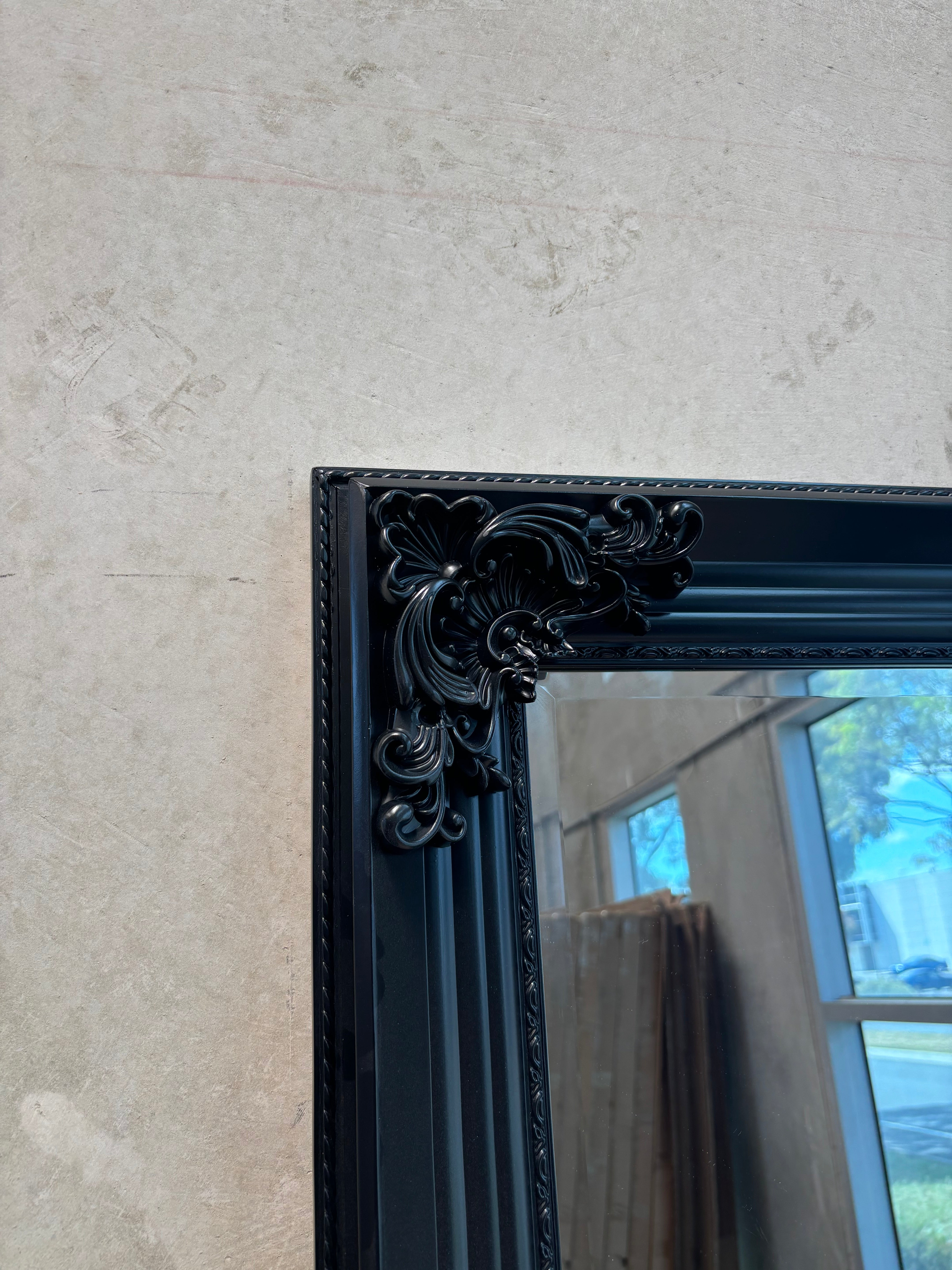 King Antique Vienna - Black - 220cm x 110cm