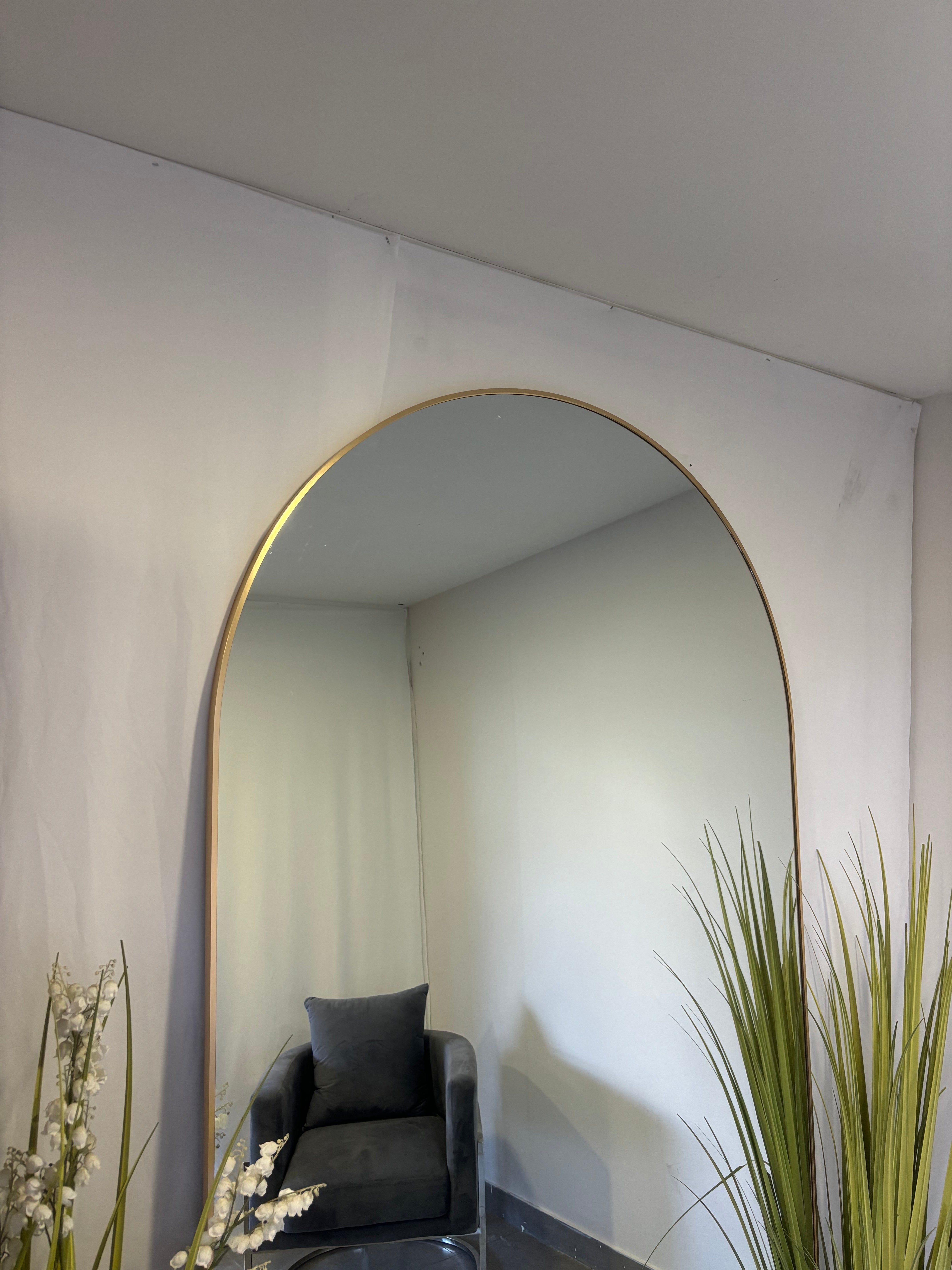 Emperor Arch - 220cm x 120cm - Gold