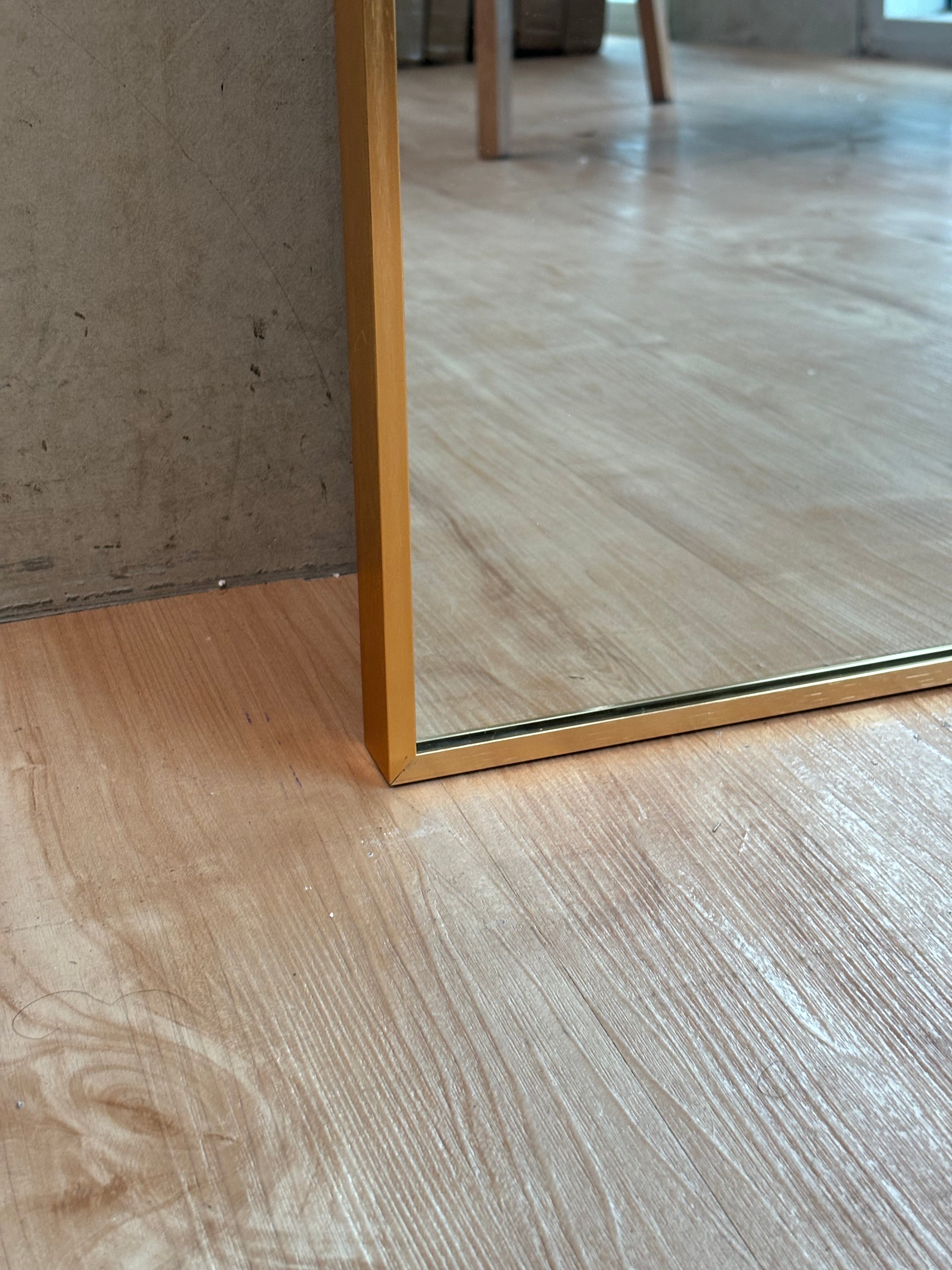 Half Curved Mirror - Gold
