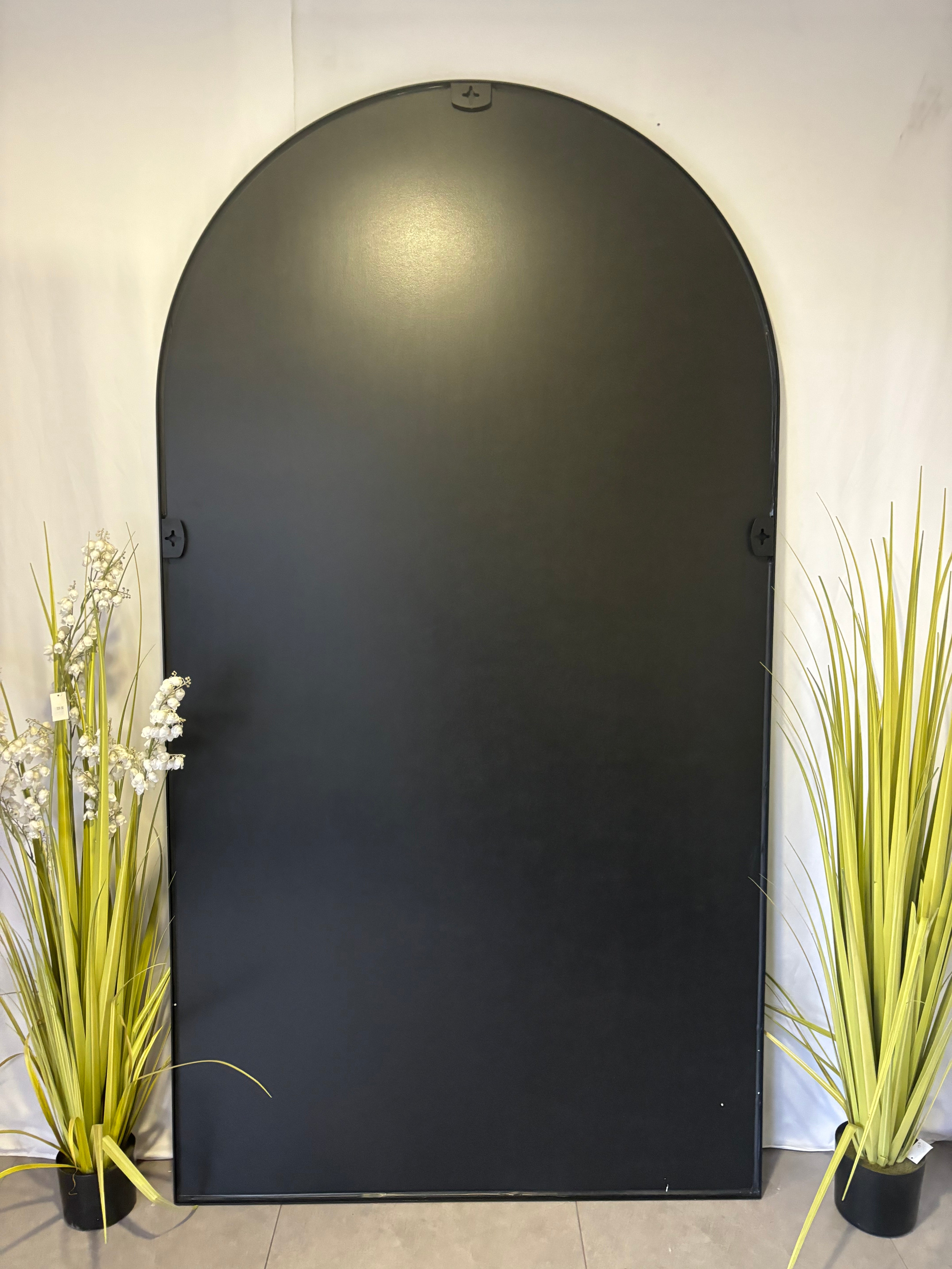 Emperor Arch - 220cm x 120cm - Black