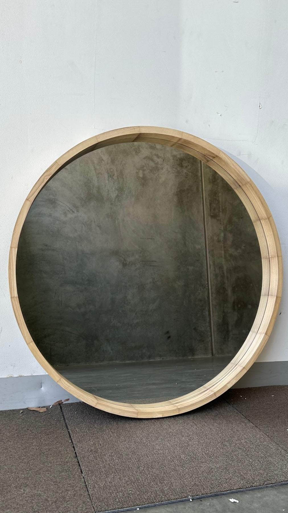 Milano Round Natural Wood Mirror - Natural 80cm – Prism Mirrors